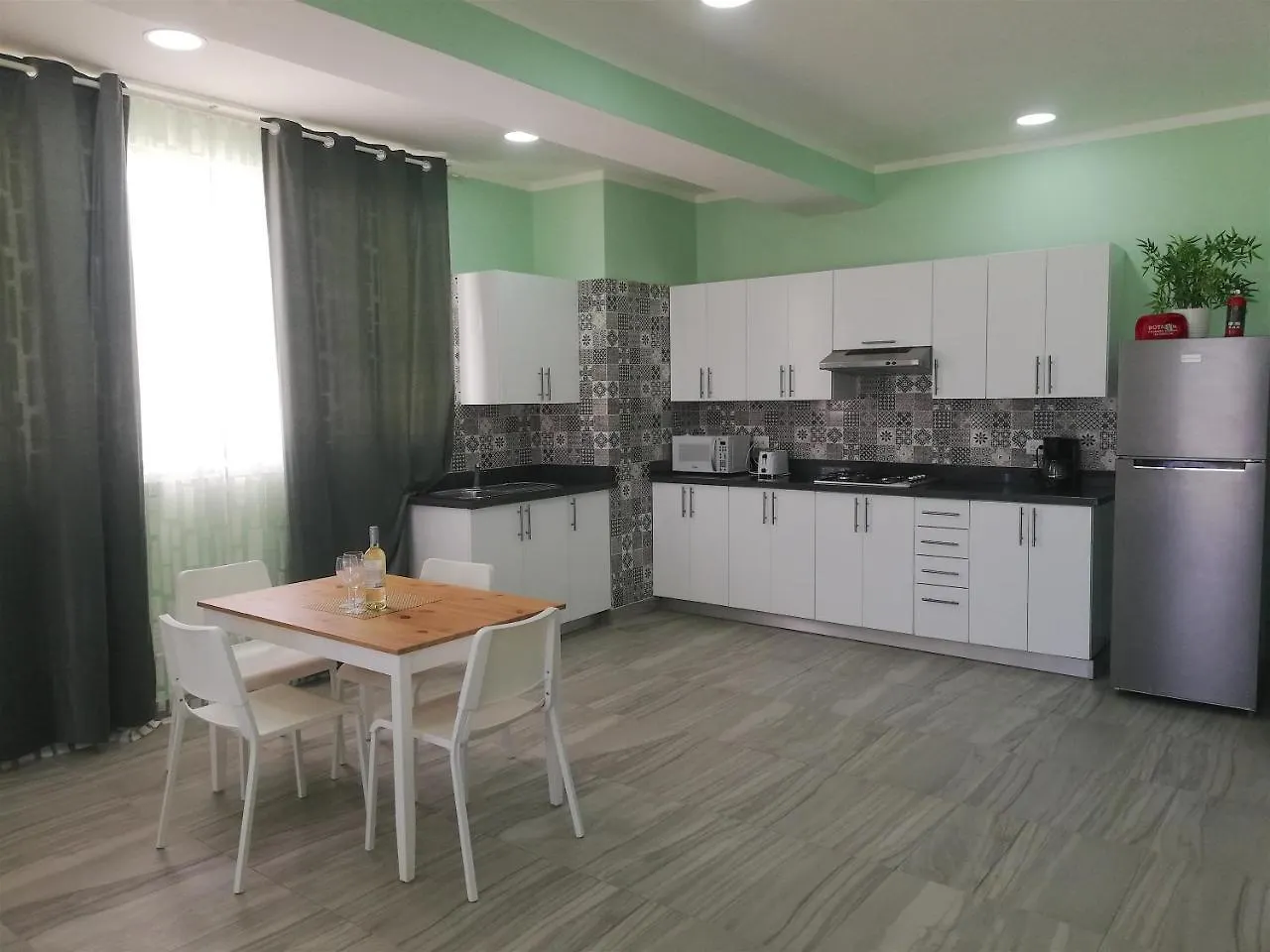 Coral Suites Beach Club & Spa Отель